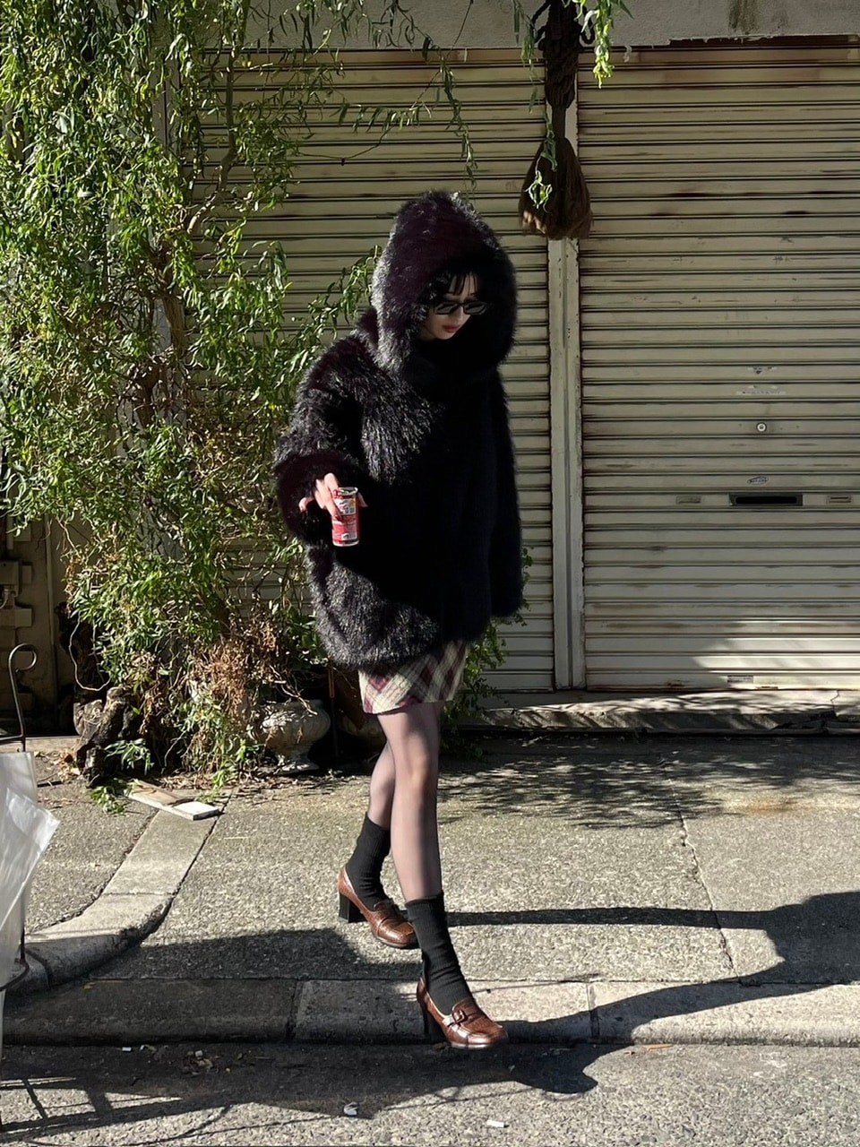 ジャケット・アウター Chikashitsu +hooded cropped fur blouson 受注制【Chikashitsu +】hooded cropped fur blouson (2color
