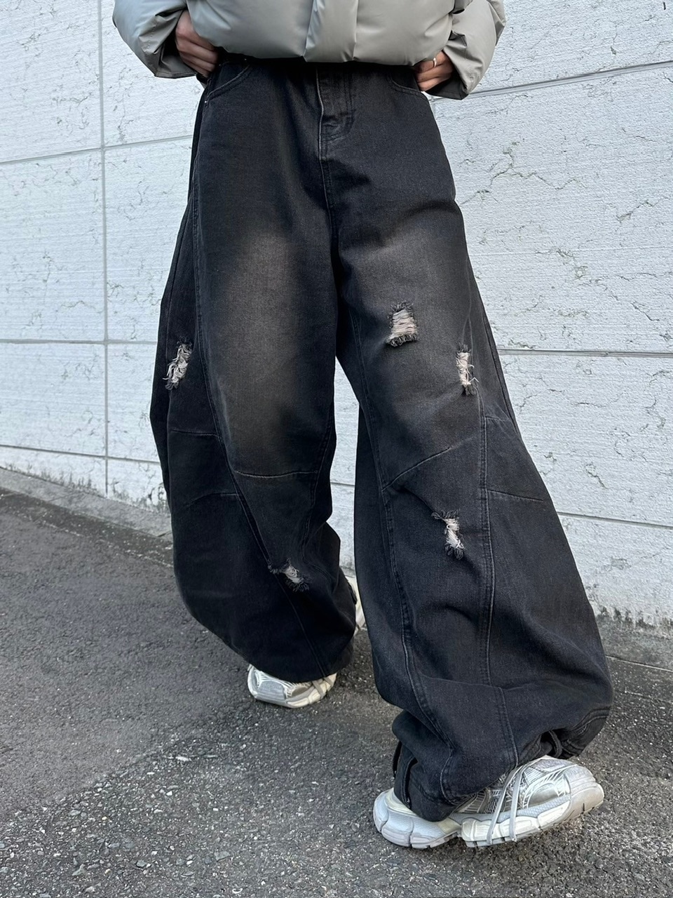 【U LAN】B-point balloon denim pants LUV CODE】point damage balloon denim pants | OUR BRAND,LUV