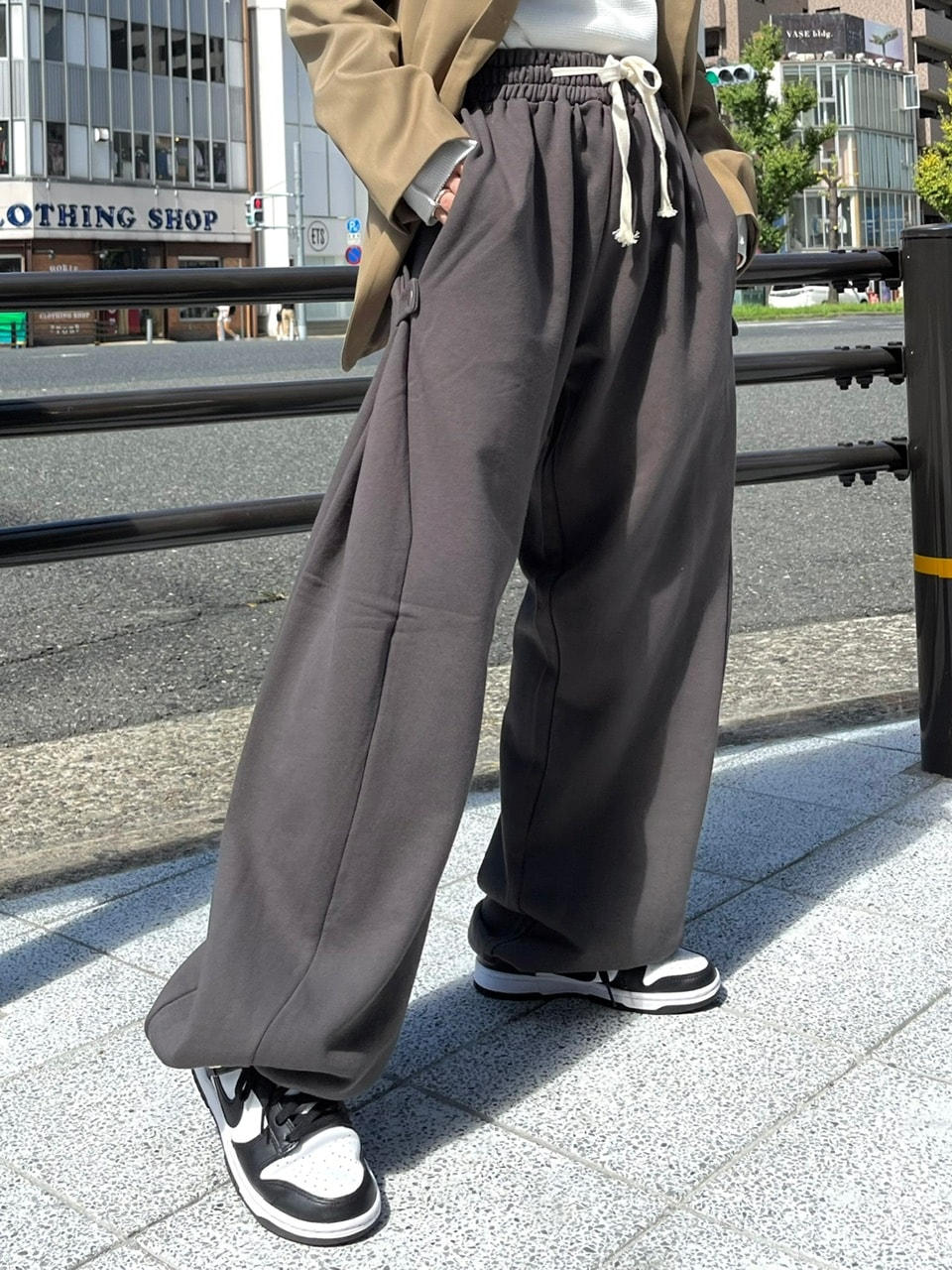 Chikashitsu +】side button balloon sweat pants (3color