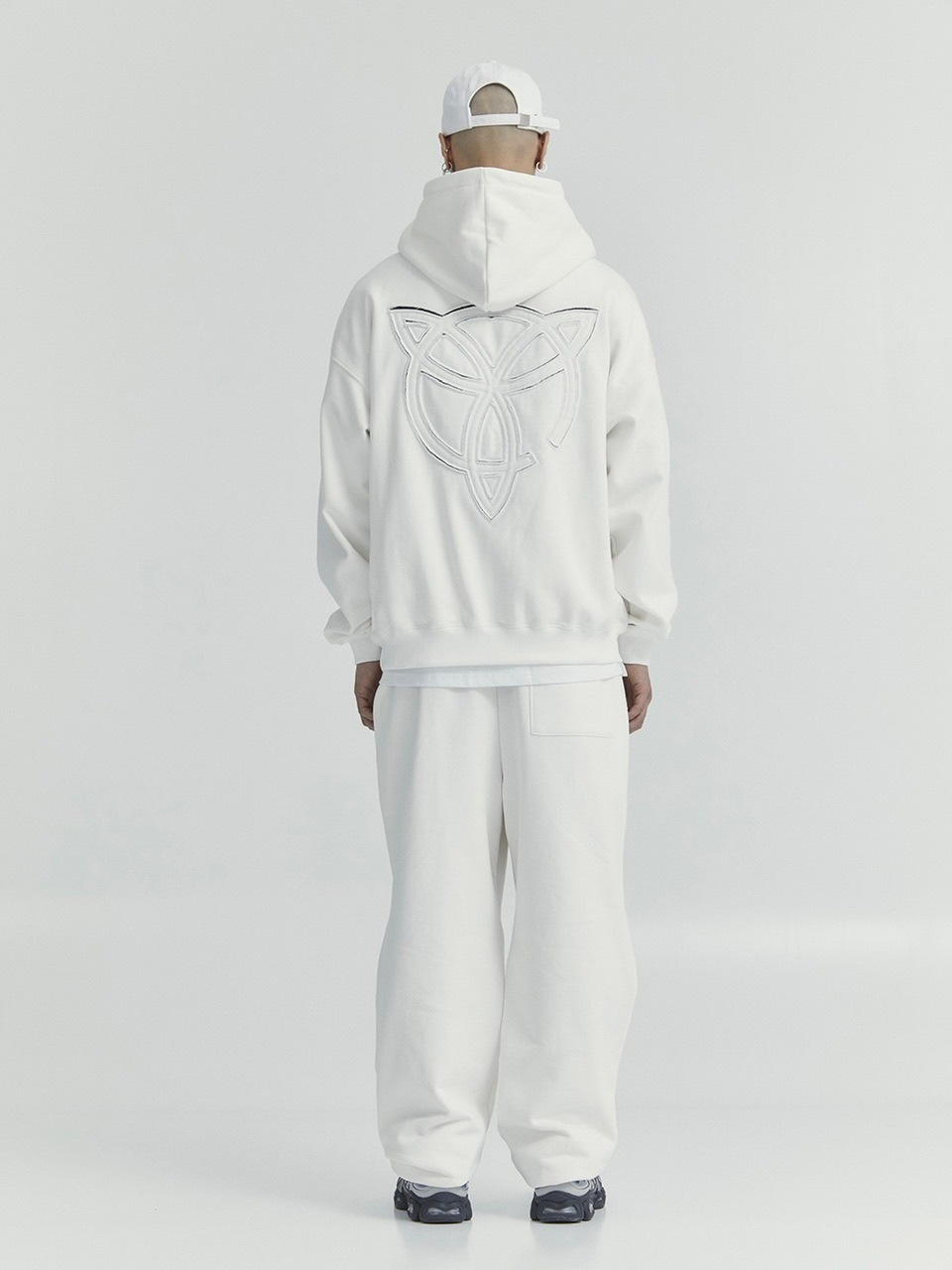 【OY】LAYERED CUTTING LOGO HOODIE