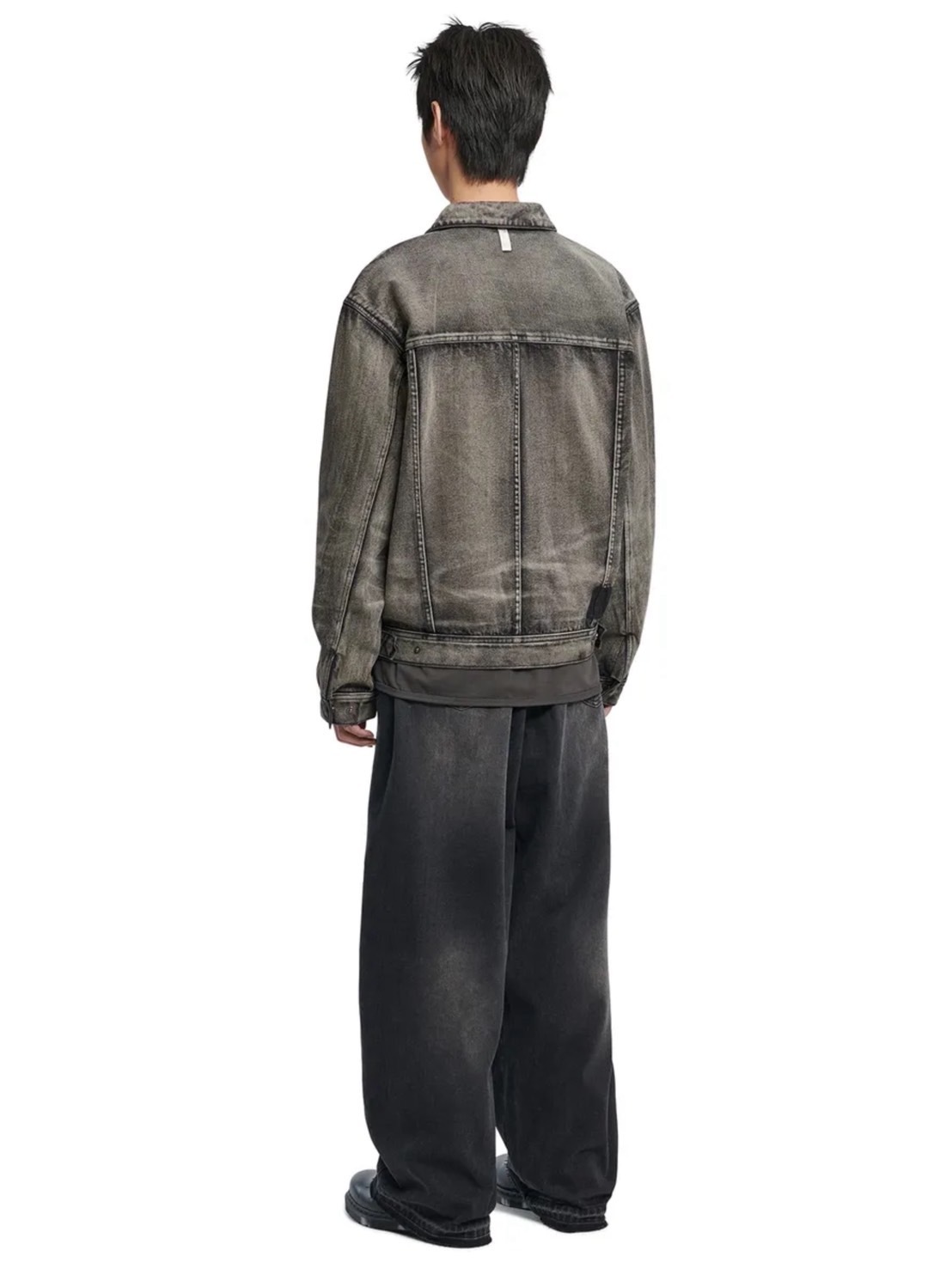 【NOMANUAL】WASHED DENIM TRUCKER JACKET