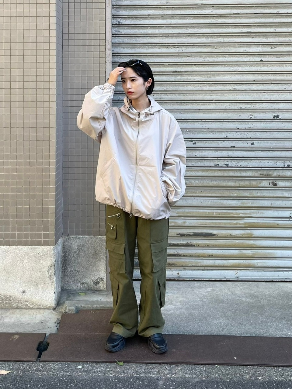 受注制【Chikashitsu +】unisex cropped hooded blouson (3color
