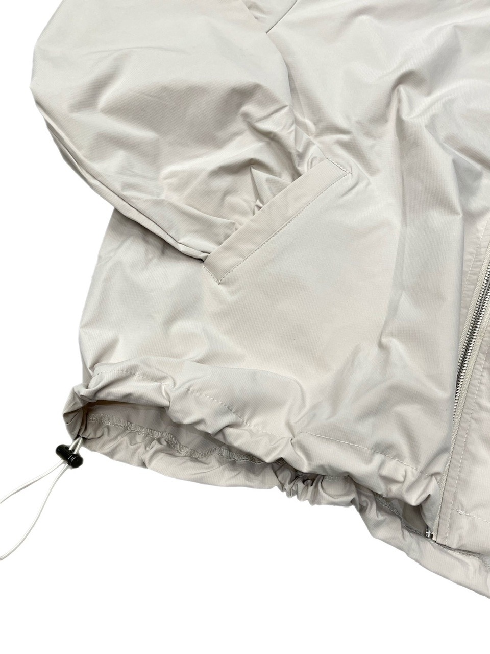 受注制【Chikashitsu +】unisex cropped hooded blouson (3color