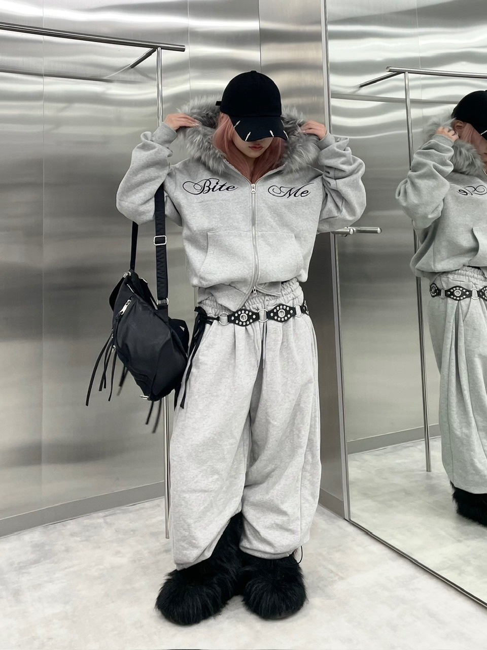 nmtc +】embroidery fur zip up hoodie (2color) | OUR BRAND,nmtc +