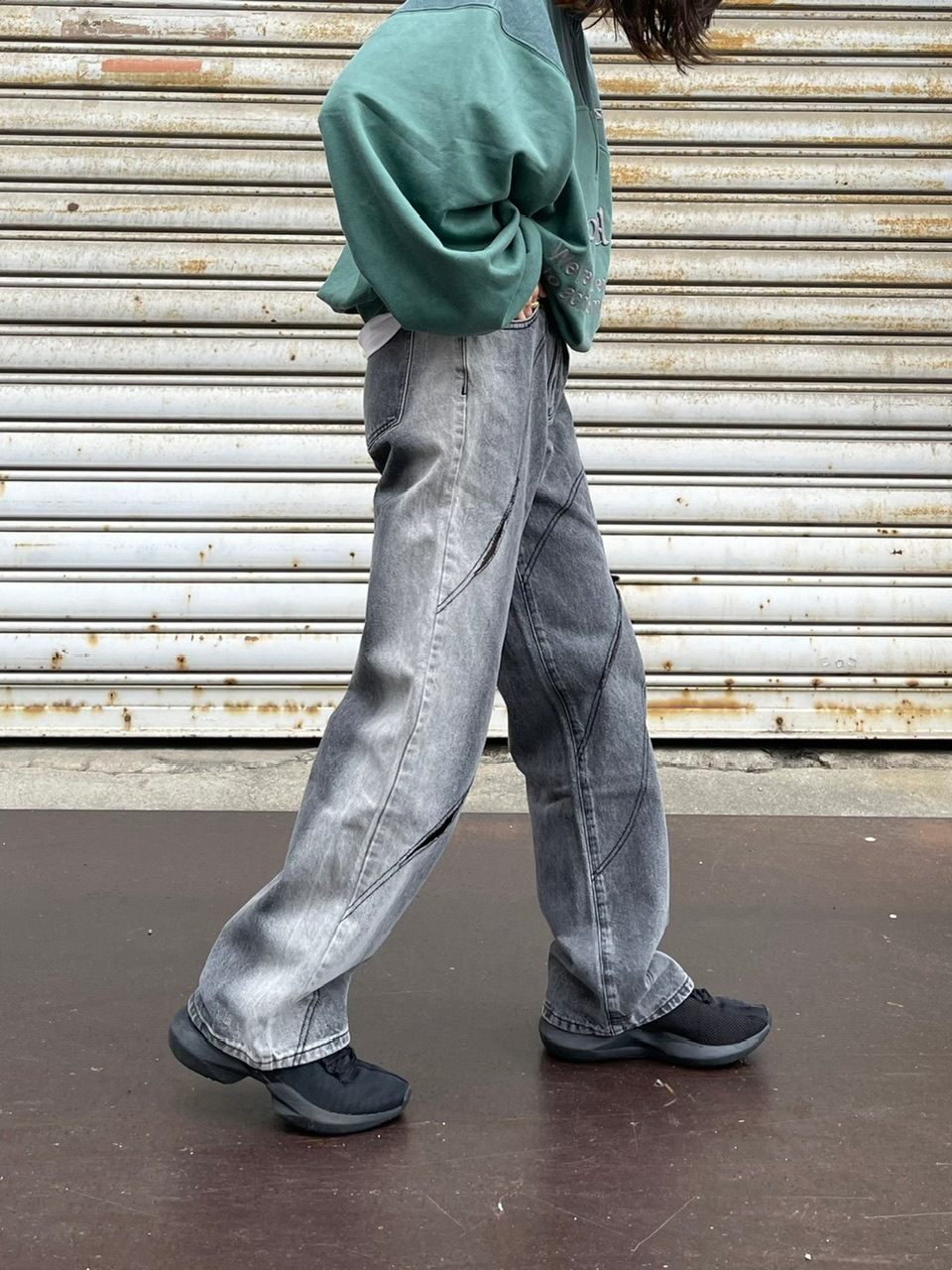 4/24 20:00発売 受注制【Chikashitsu +】Curve line wide pants (3color) main image 0