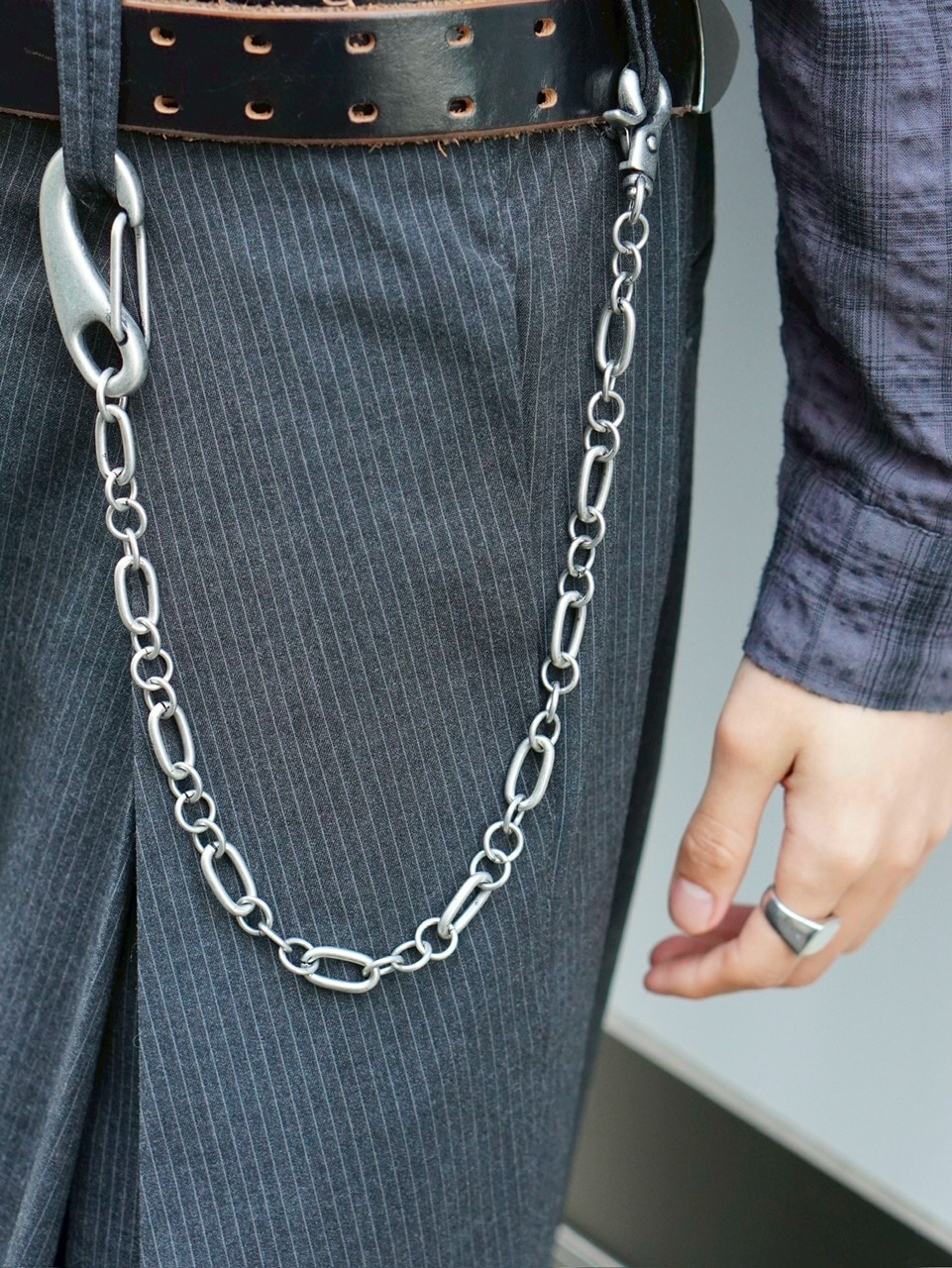 受注制【Chikashitsu +】antique silver wallet chain | OUR