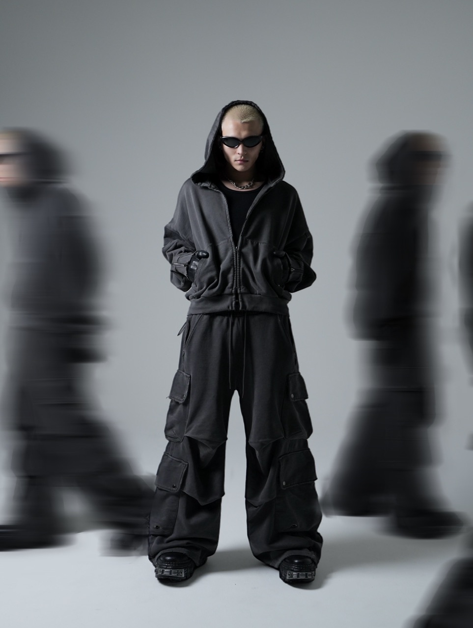 CHIKASHITSU PLUS HIGH】cropped dirty wash double zip hoodie