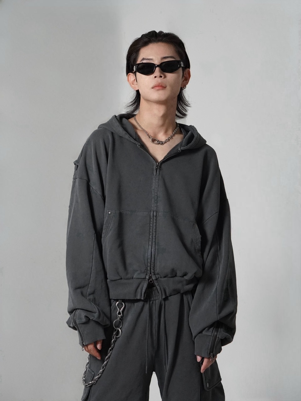ゆち CHIKASHITSU PLUS HIGH】cropped dirty wash double zip hoodie
