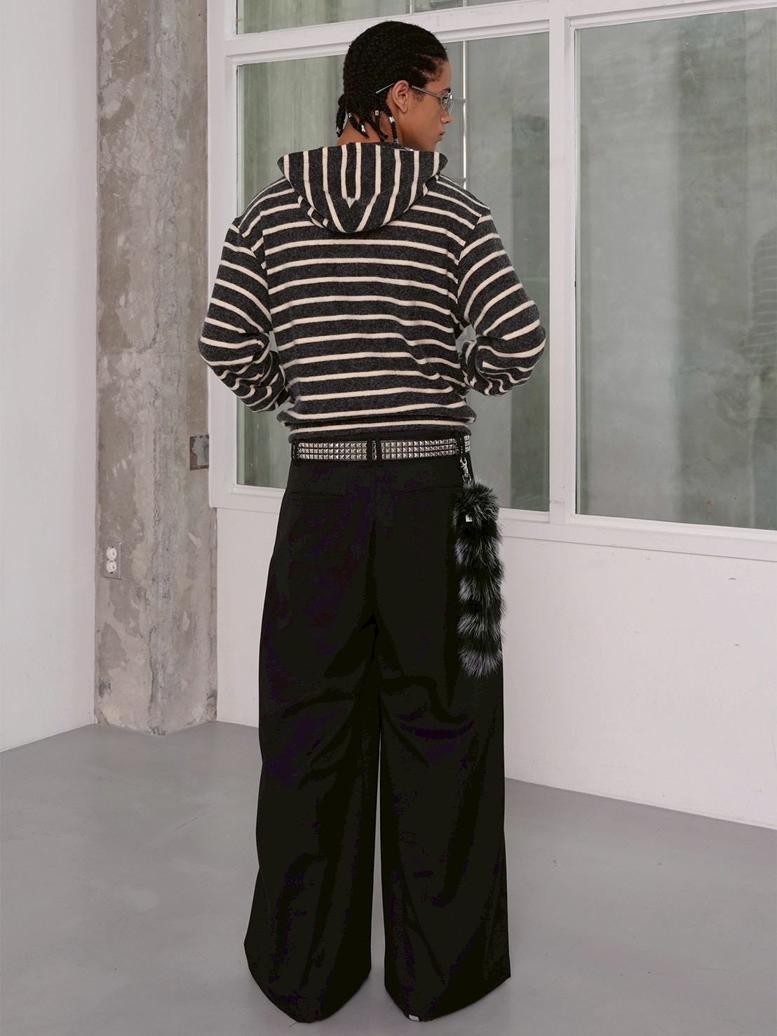 【ESC STUDIO】Cozy fuzzy zip-up hoodie