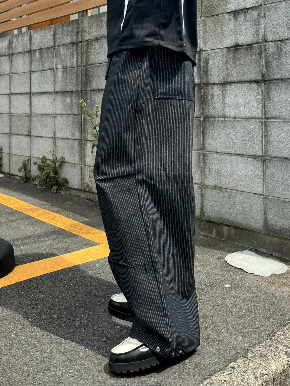 Chikashitsu + ストライプ　スラックス 受注制【Chikashitsu +】stripe tuck slacks / 【チカシツプラス
