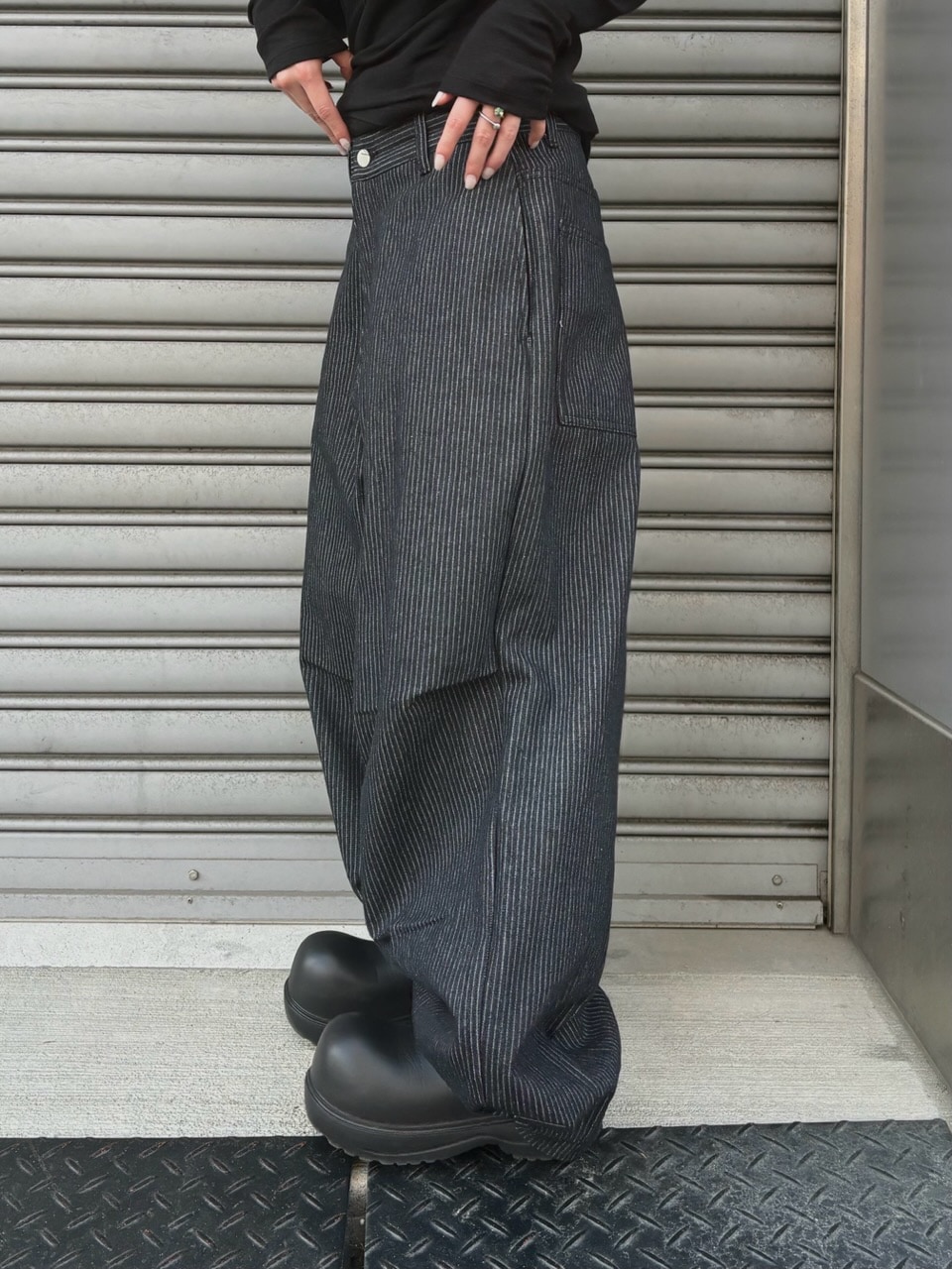 受注制【Chikashitsu +】snap button hickory stripe pants