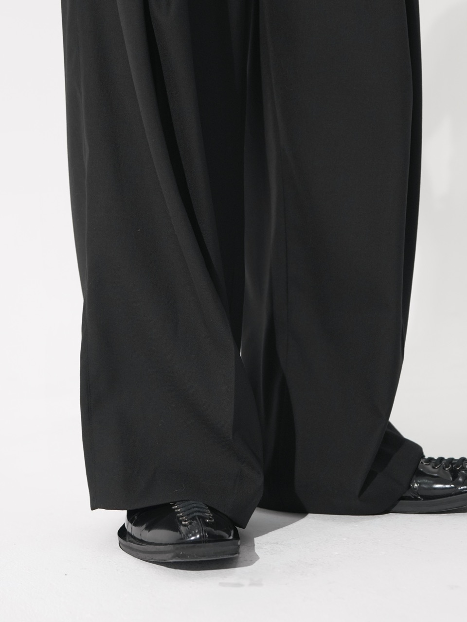【CS】Cross tuck drape slacks (black) CS】cross tuck drape slacks (black) | OUR BRAND,Chikashitsu +,CS