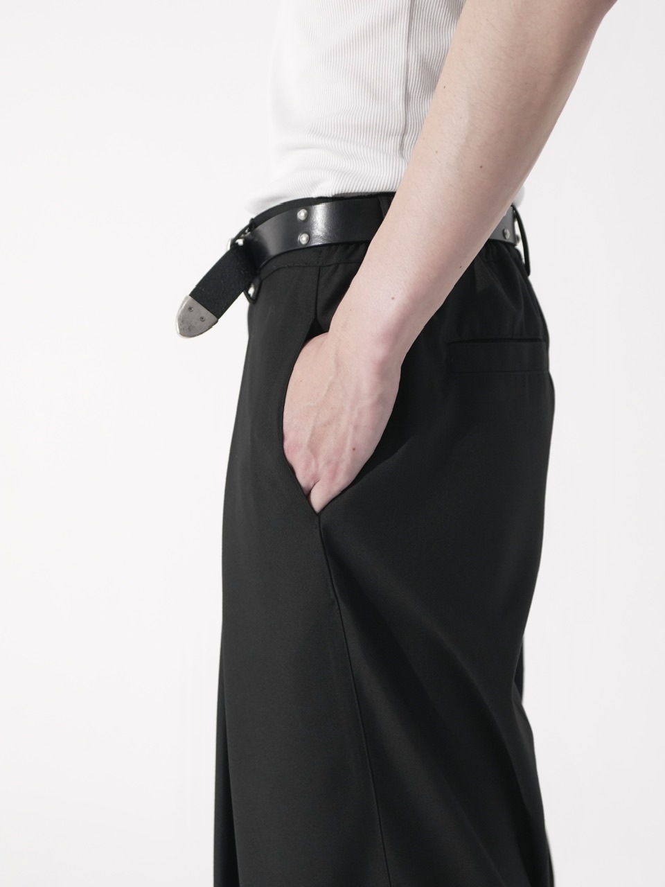 CS】cross tuck drape slacks (black) | OUR BRAND,Chikashitsu +,CS