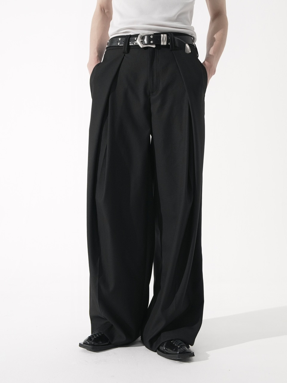 CS】cross tuck drape slacks (black) | OUR BRAND,Chikashitsu +,CS