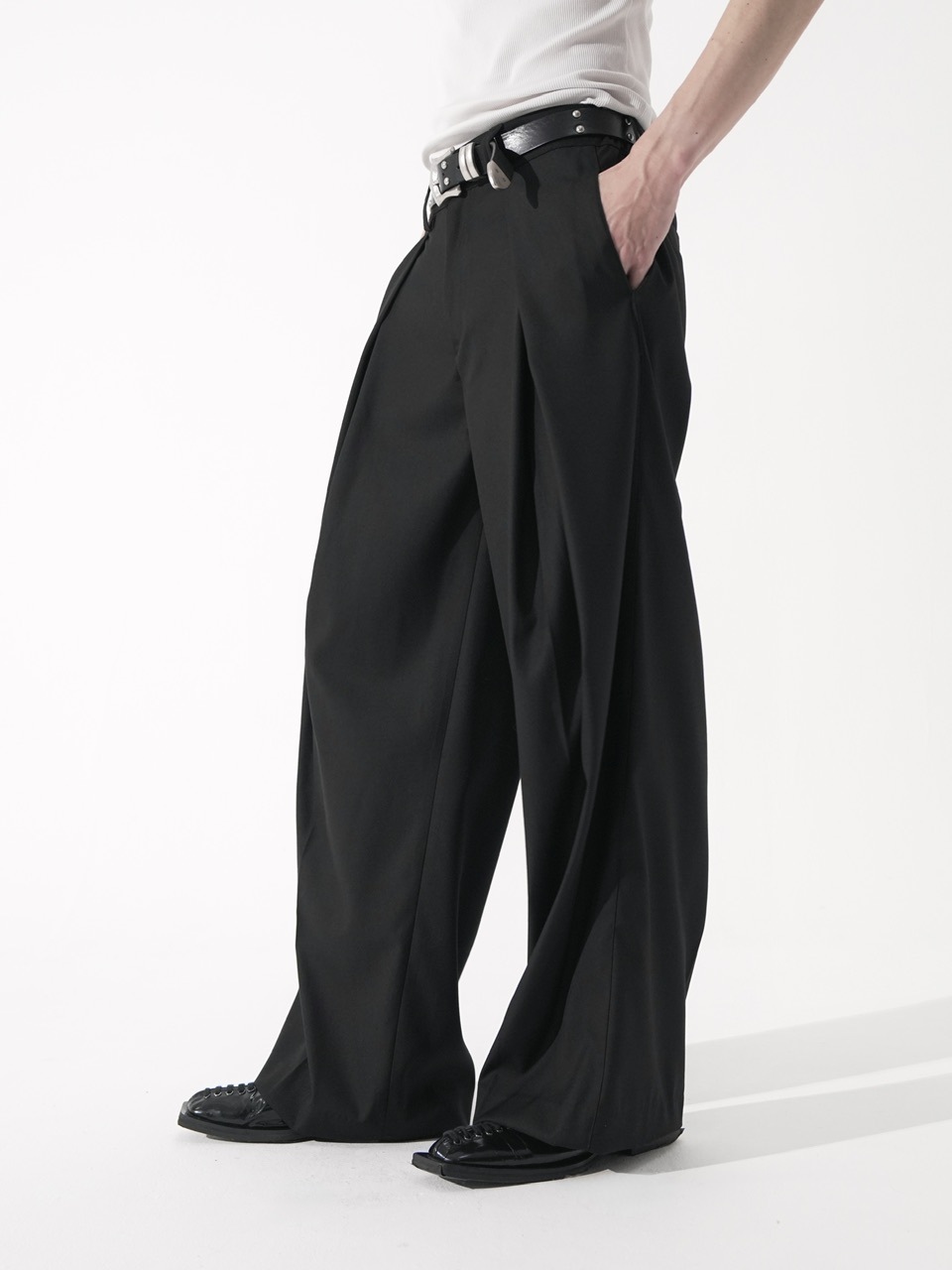 CS】cross tuck drape slacks (black) | OUR BRAND,Chikashitsu +,CS