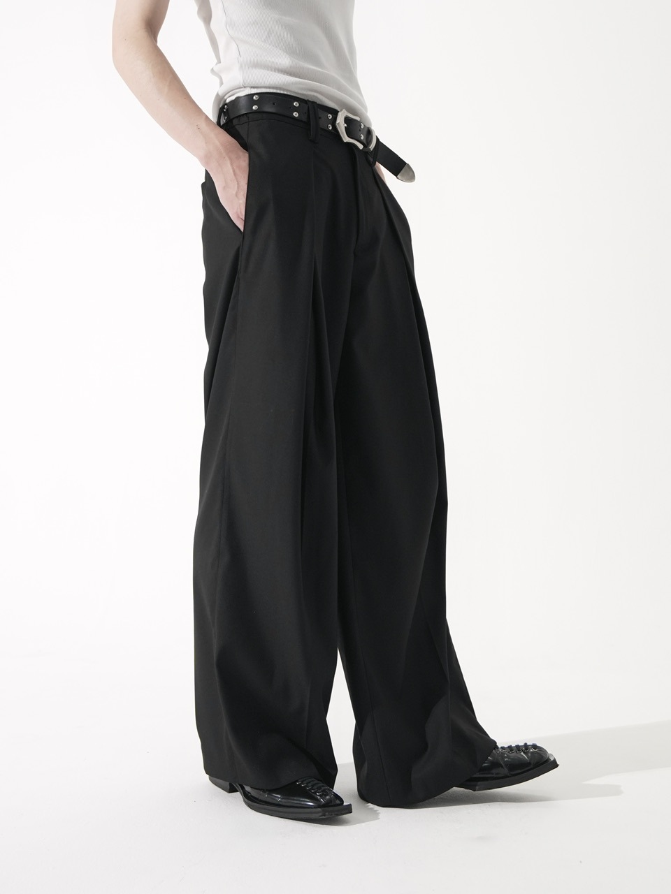 CS】cross tuck drape slacks (black) | OUR BRAND,Chikashitsu +,CS