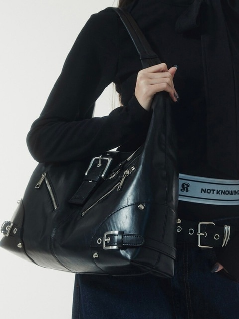 NOT KNOWING】Black Moto Hobo Bag (LEATHER) | OUR BRAND,NOT