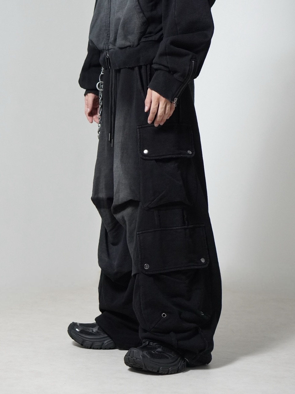 【CHIKASHITSU PLUS HIGH】セットアップスエット Chikashitsu+ パーカー 「Chikashitsu +」set up box short zip