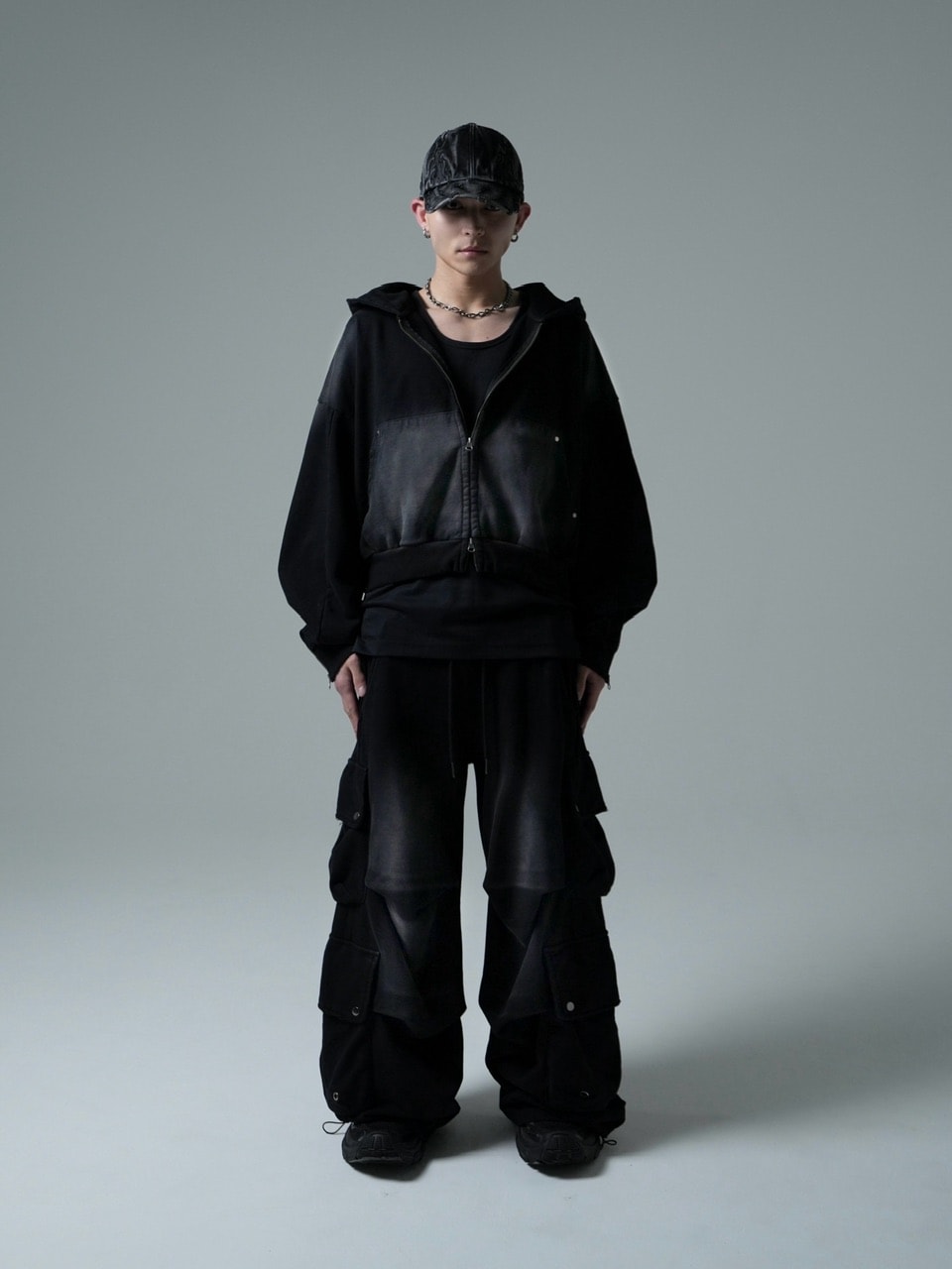 【CHIKASHITSU PLUS HIGH】4 pocket dirty wash sweat cargo pants (wash black)