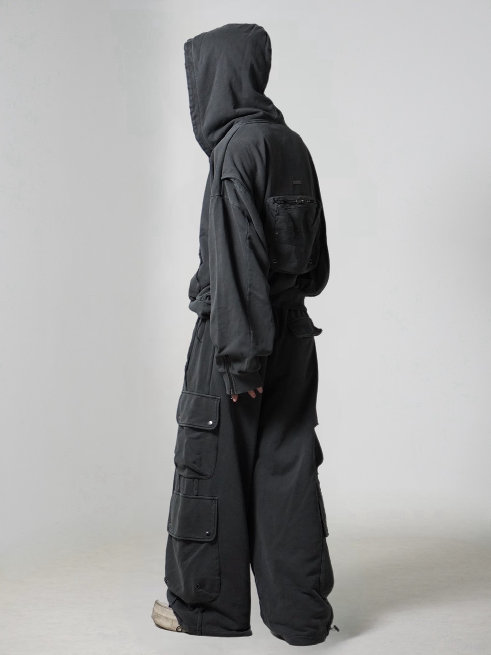 【CHIKASHITSU PLUS HIGH】4 pocket dirty wash sweat cargo pants (charcoal)