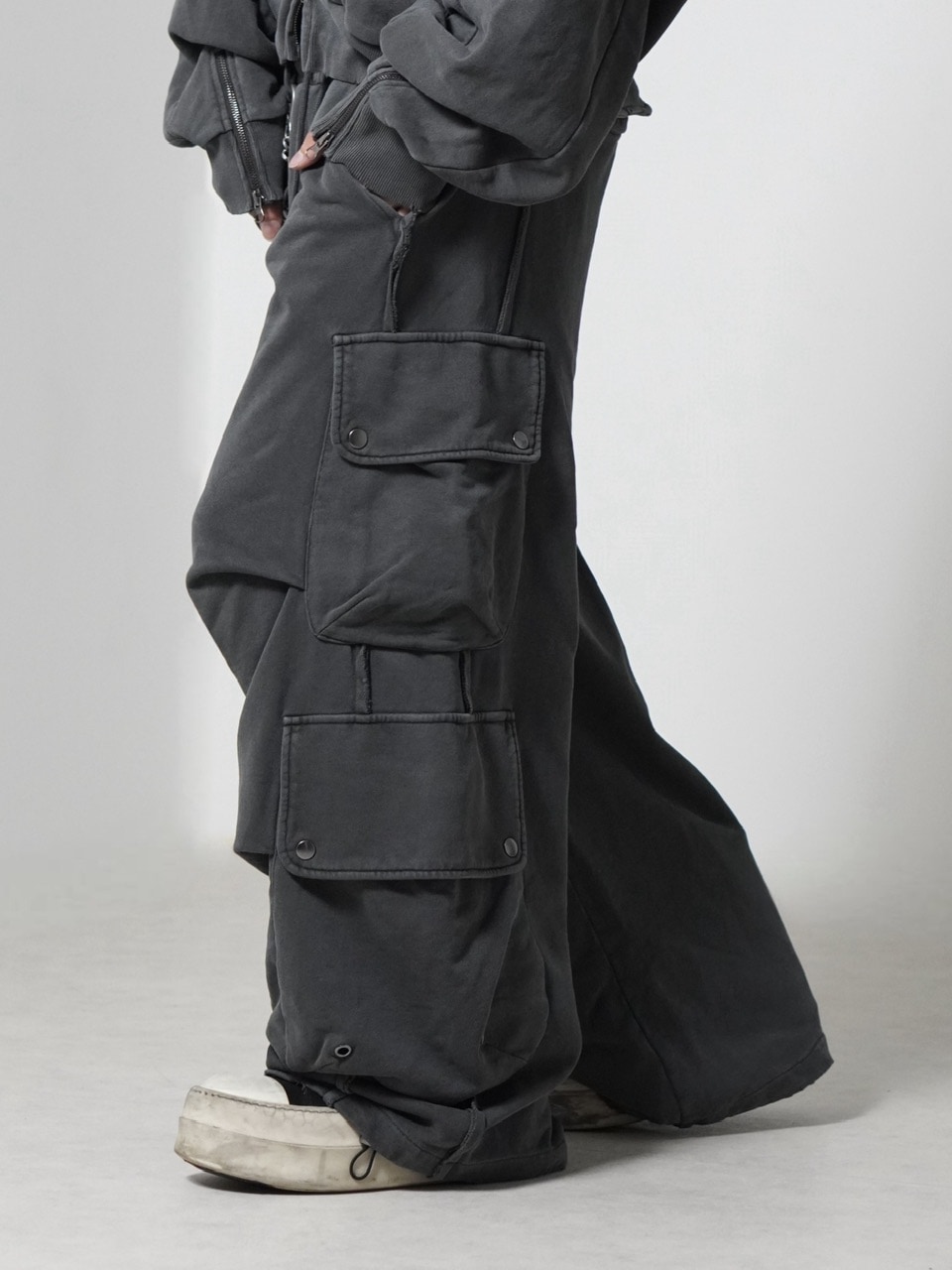 CHIKASHITSU PLUS HIGH】4 pocket dirty wash sweat cargo pants