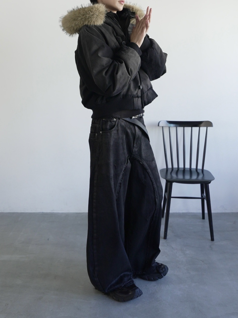 CHIKASHITSU PLUS HIGH】N-2B cropped hood blouson (denim) | OUR