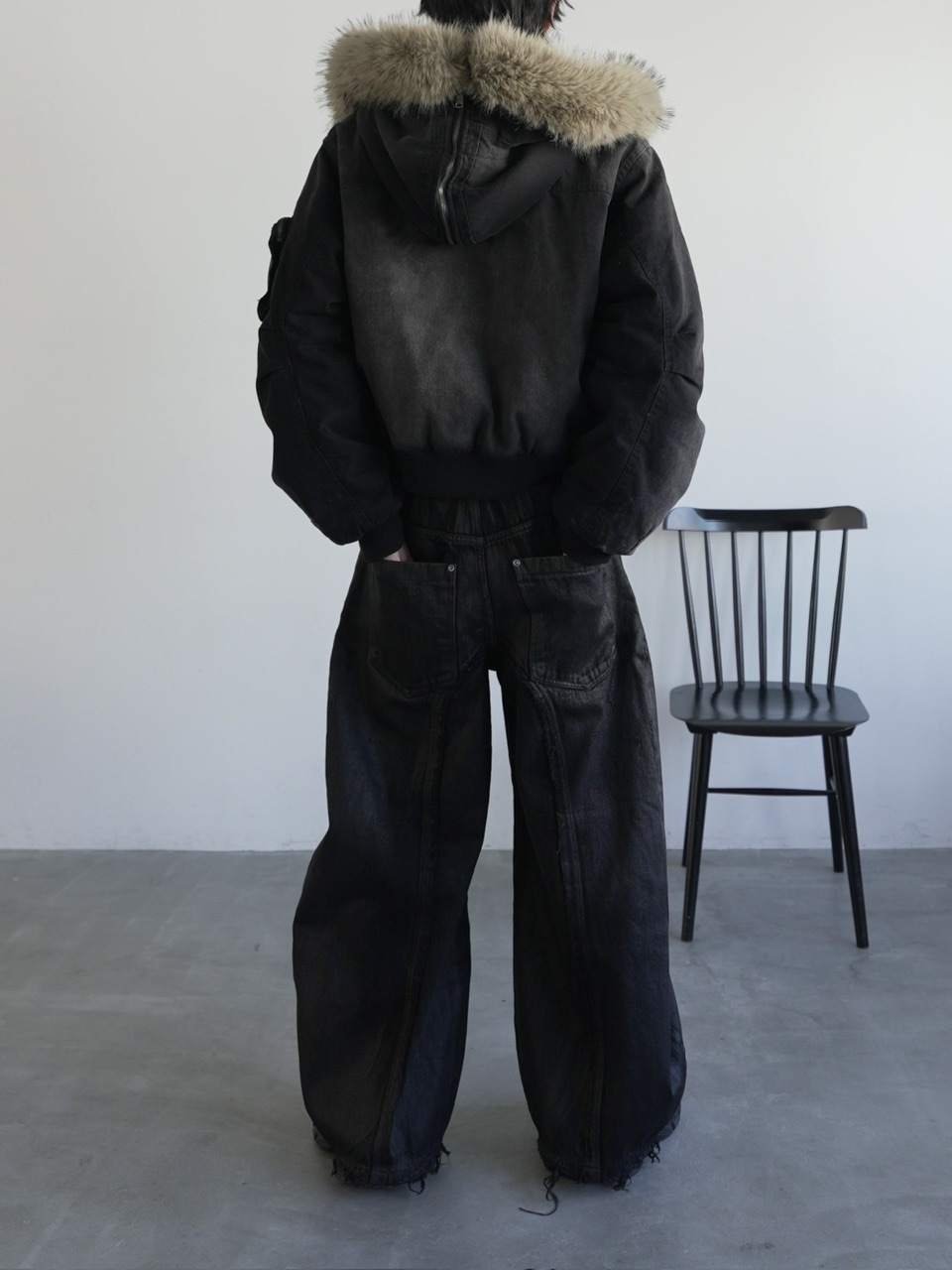 CHIKASHITSU PLUS HIGH】N-2B cropped hood blouson (denim) | OUR