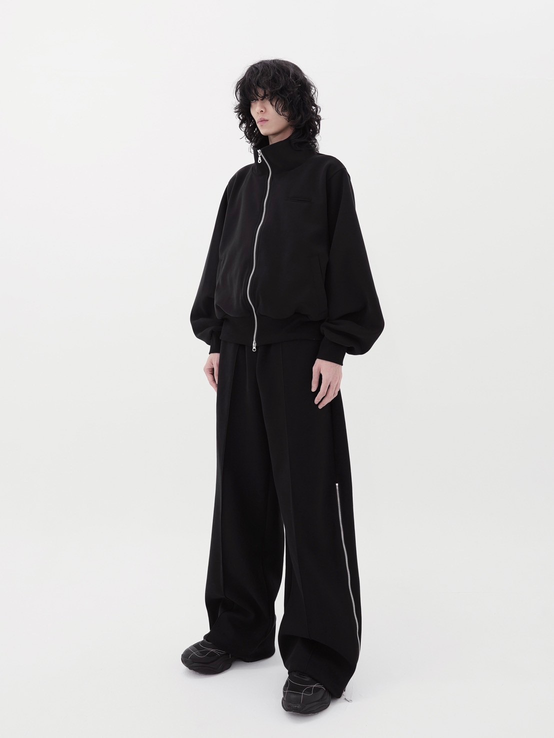 【Chikashitsu + ORIGINAL】Bonding flare zip wide pants (black)