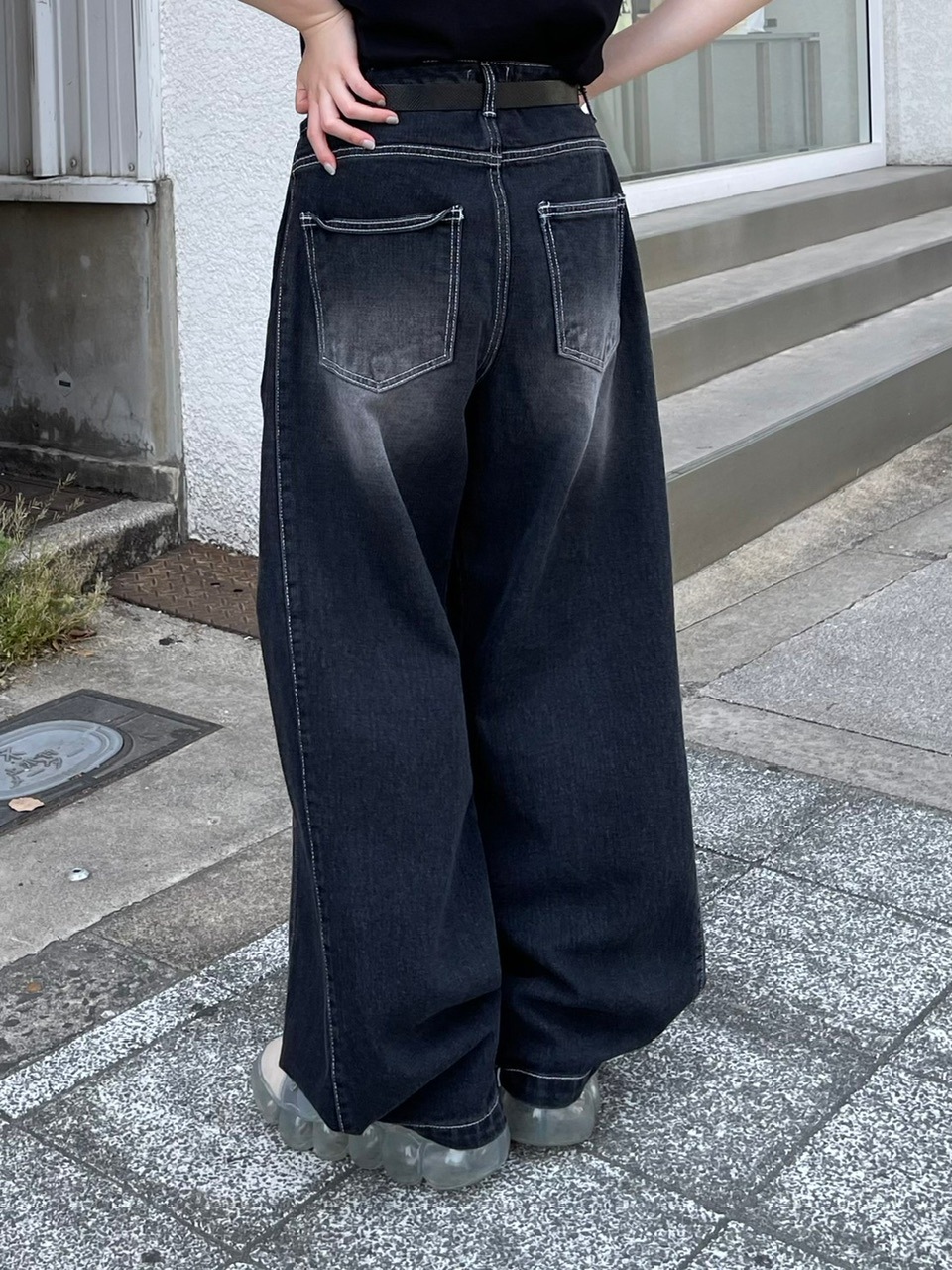 受注制【Chikashitsu +】snap button stitch denim pants | OUR