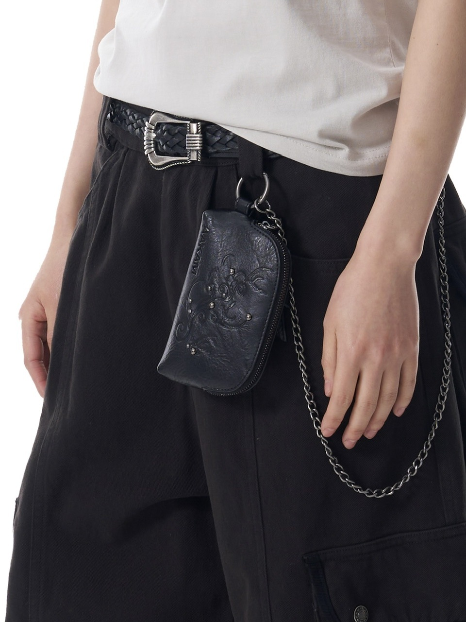 AAKAM】Studded Chain Wallet | OUR BRAND,AAKAM | PRESSING WEB AAKAM】Studded Chain Wallet | OUR BRAND,AAKAM | PRESSING WEB