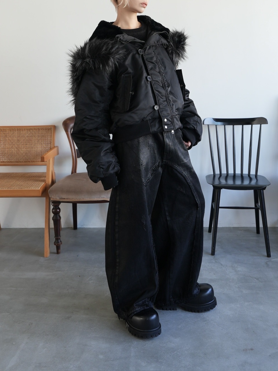 CHIKASHITSU PLUS HIGH】N-2B cropped hood blouson (nylon) | OUR