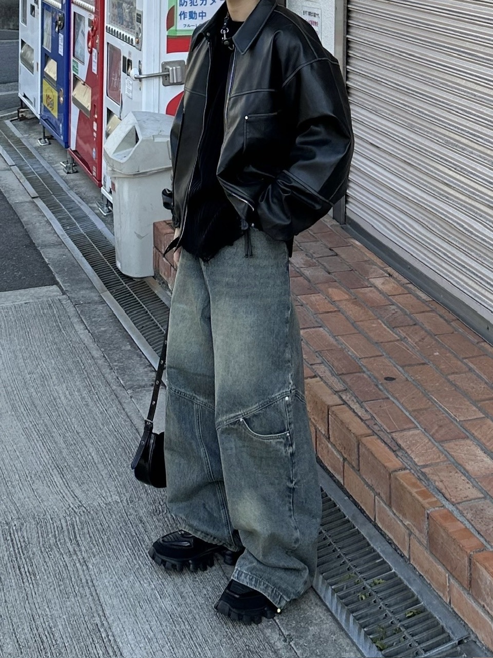 大阪店WEB限定【Chikashitsu +】double pocket wide denim pants (2color)