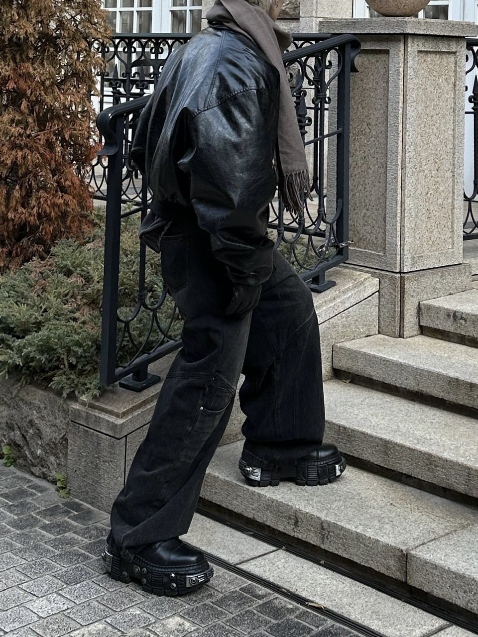 大阪店WEB限定【Chikashitsu +】double pocket wide denim pants (2color)