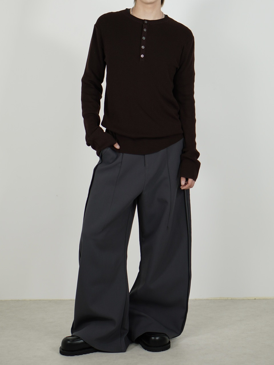 受注制【Chikashitsu +】side design wide slacks (2color