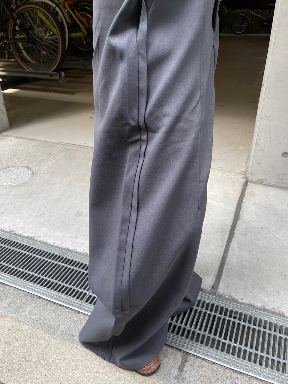 受注制【Chikashitsu +】side design wide slacks (2color) | OUR