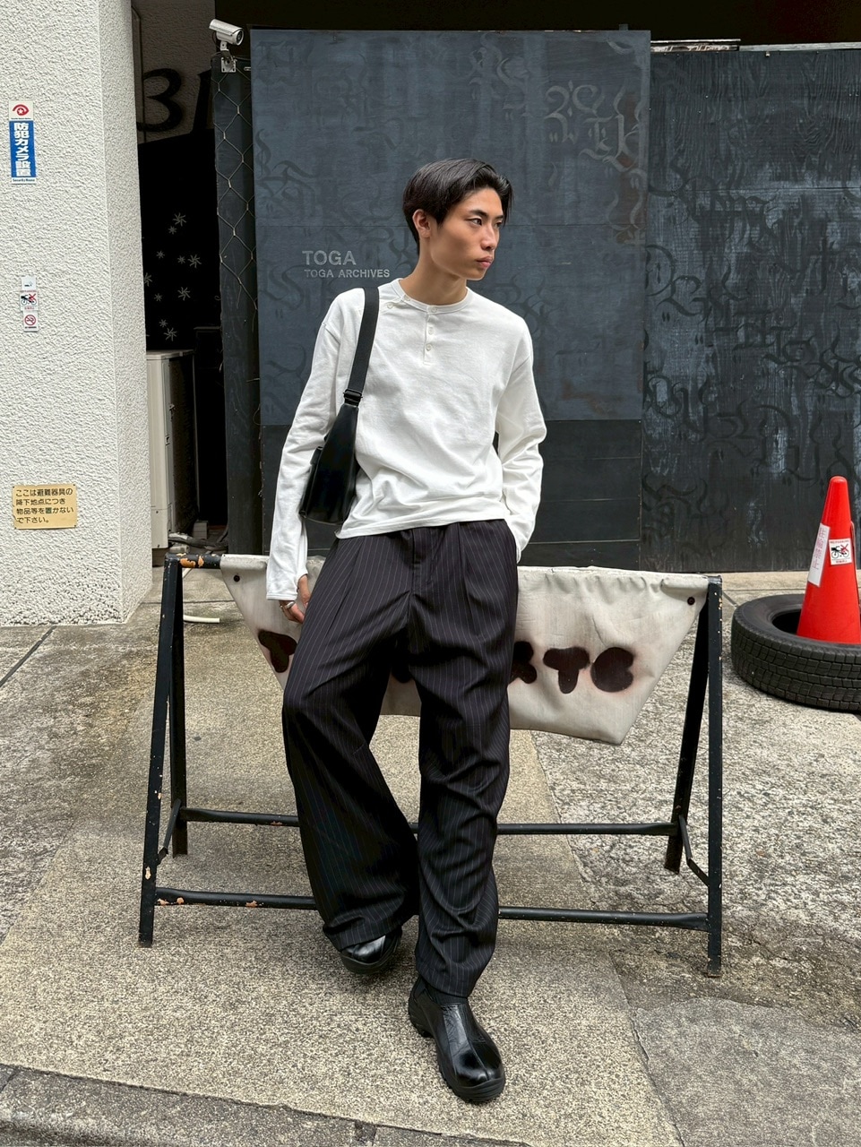 受注制【Chikashitsu +】draw cord stripe wide slacks / 【チカシツプラス】ドローコードストライプワイドスラックス (2color)