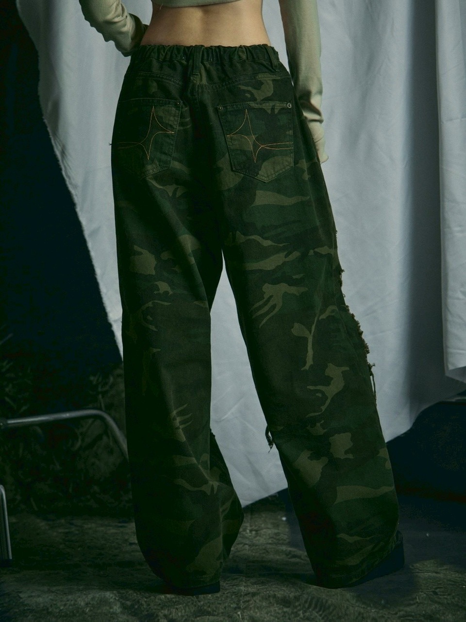 GATELESS】DAMAGE CAMOUFLAGE DENIMPANTS /【ゲートレス】 ダメージ