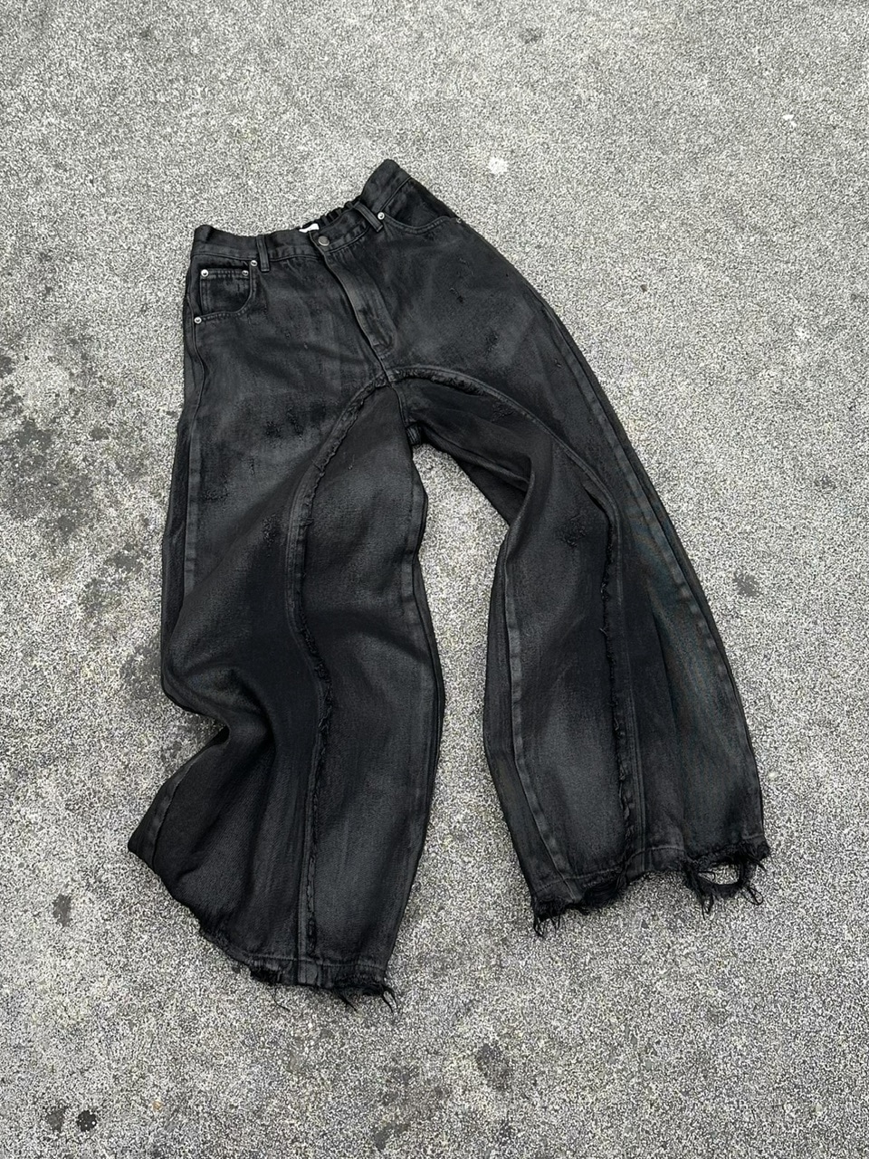 CHIKASHITSU PLUS HIGH】Washed coating denim pants | OUR BRAND