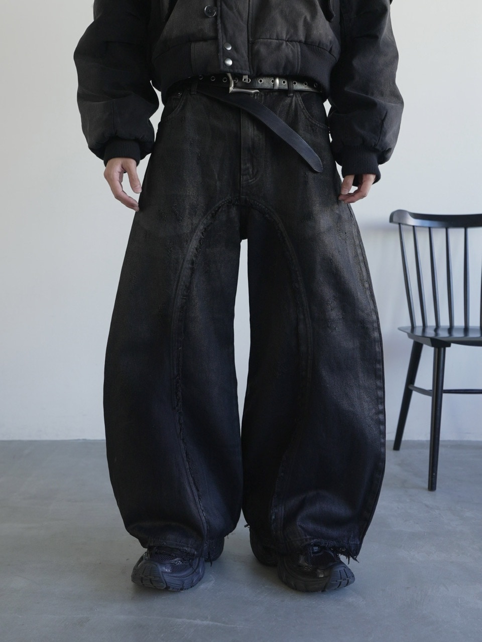 CHIKASHITSU PLUS HIGH】Washed coating denim pants | OUR BRAND