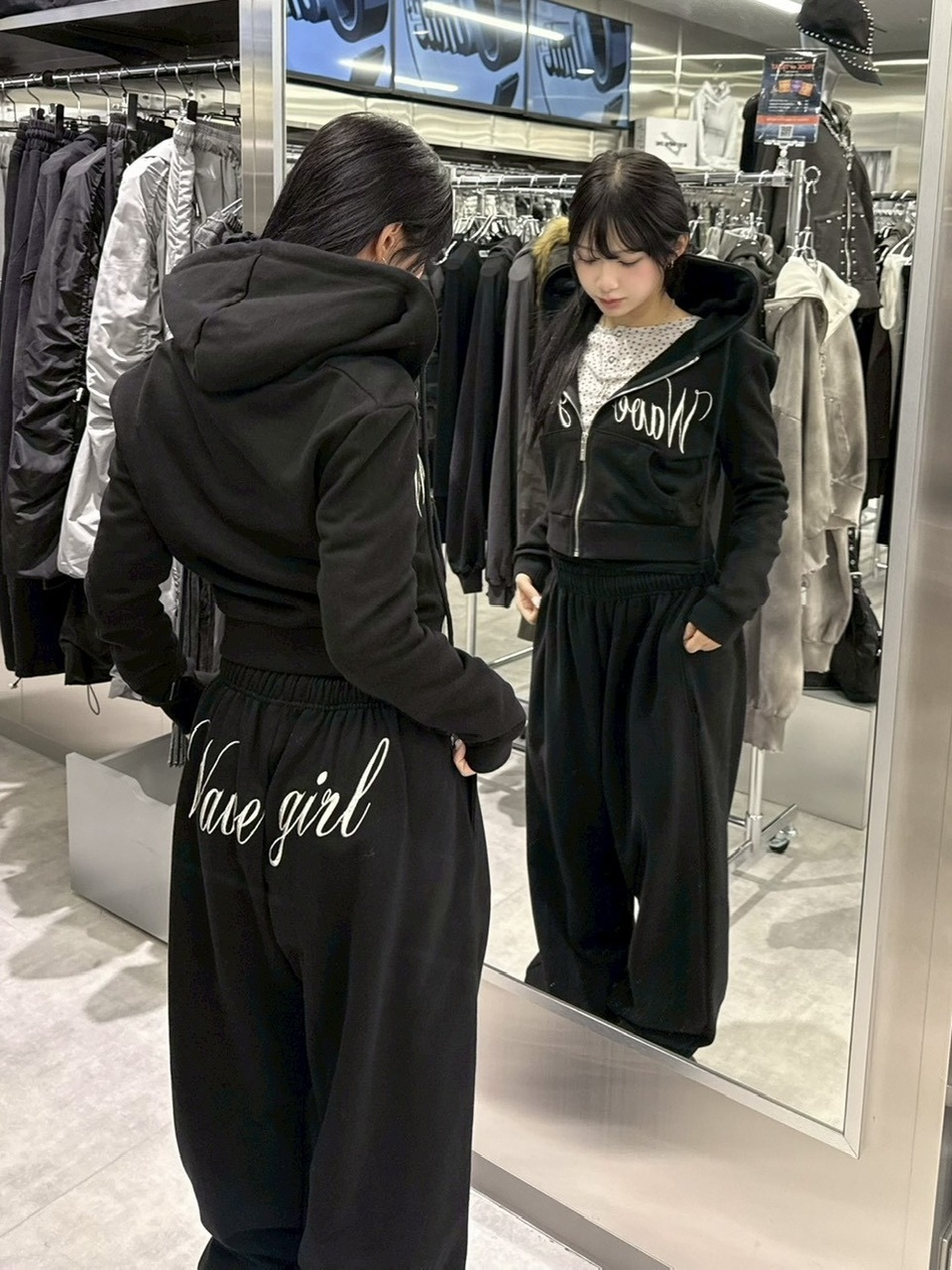受注制【nmtc +】embroidery sweat pants (3color) / 【エヌエムティーシープラス】プリントロゴスウェットパンツ