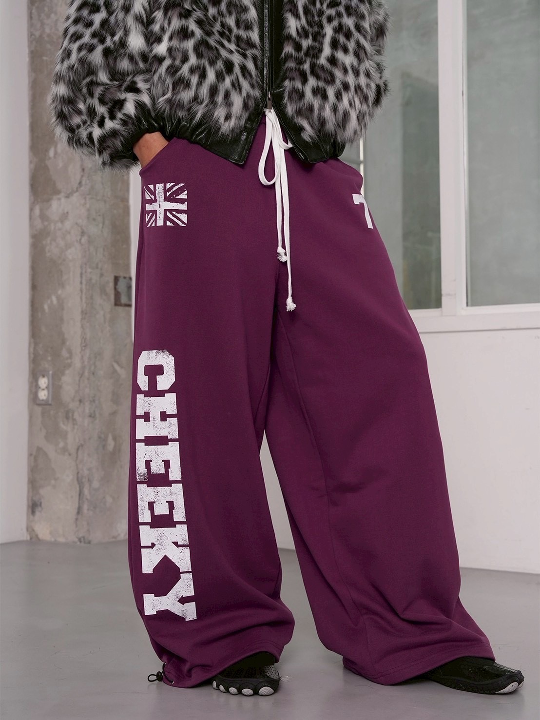 ESC STUDIO】Lucky Cheeky sweat pants | OUR BRAND,ESC STUDIO