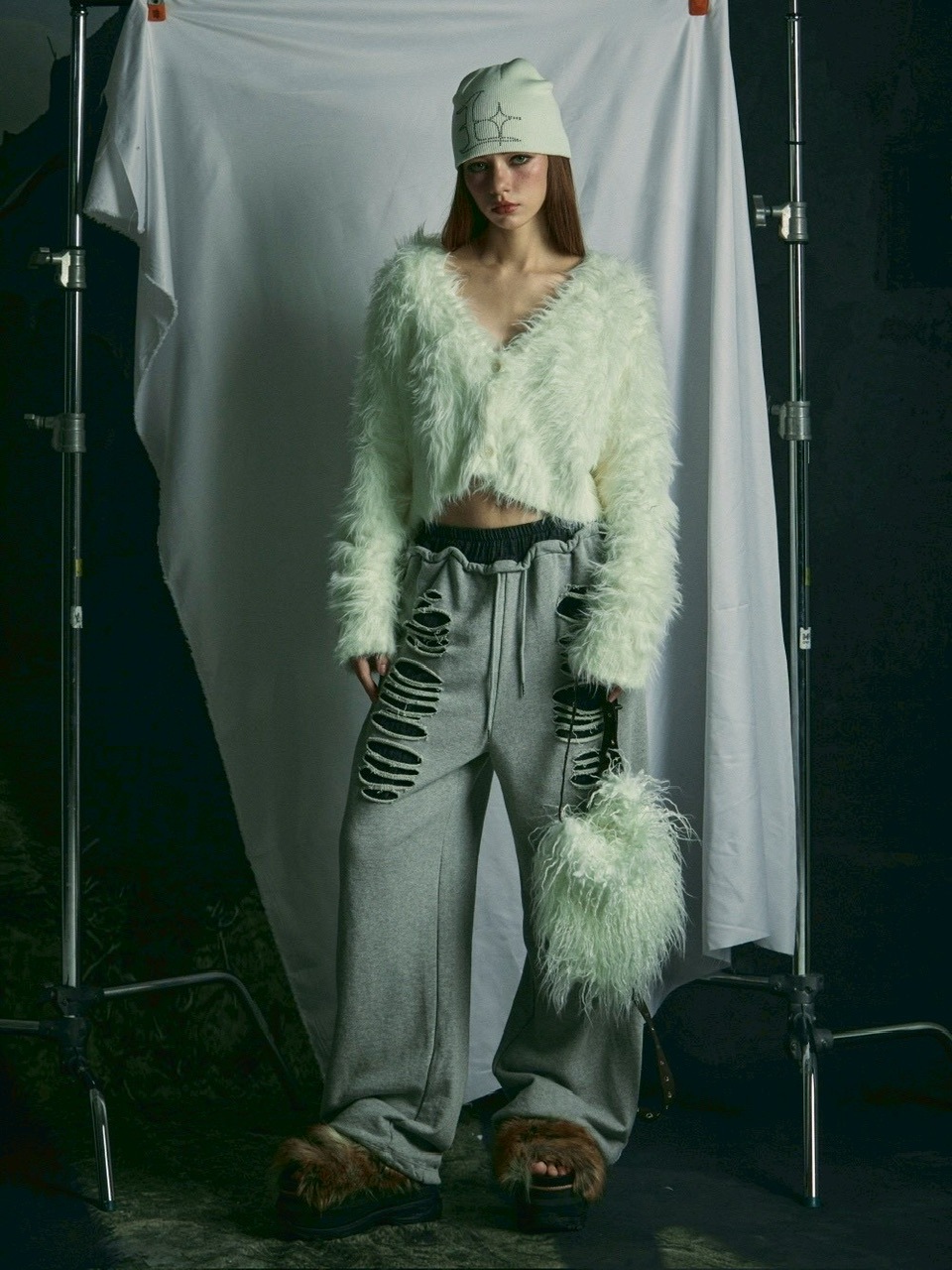 GATELESS】FUR LIKE CROPPED CARDIGAN / 【ゲートレス】ファーライク