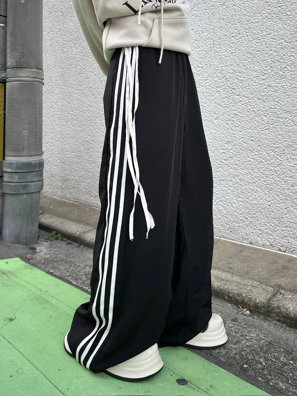 受注制【LUV CODE】ribbon track pants | OUR BRAND,LUV CODE