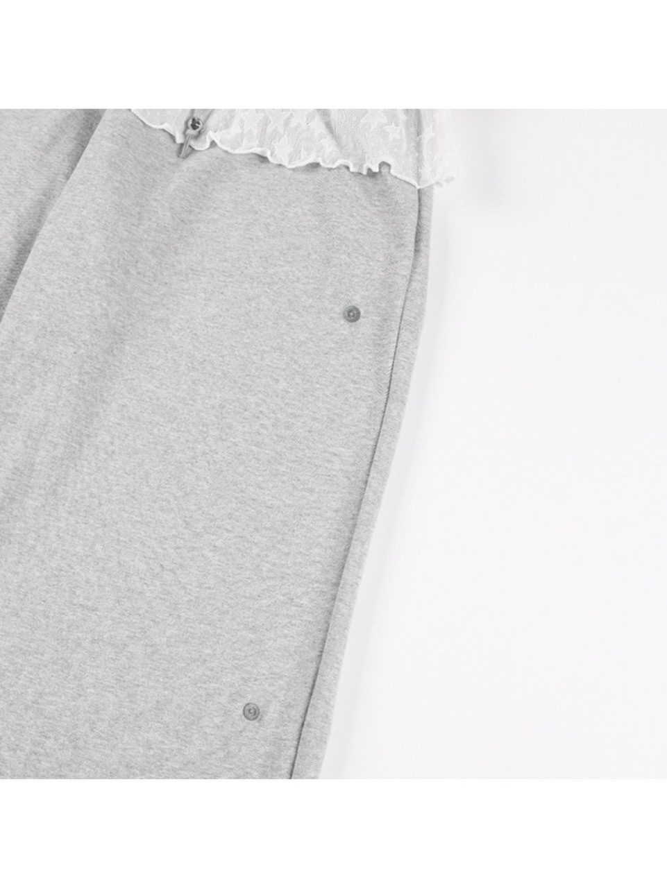 【FANCY CLUB】FRILL LACE BUTTON SWEATPANTS / 【ファンシークラブ】フリルレースレイヤードボタンスウェットパンツ