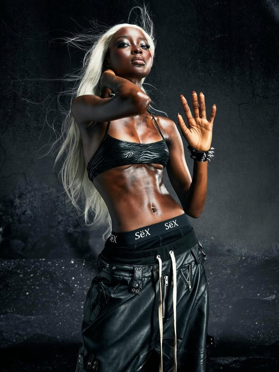 【Cozy world Wide】GHIDORAH CHAOS CARGO 5/12再入荷【Cozy world Wide】GHIDORAH CHAOS LEATHER CARGO