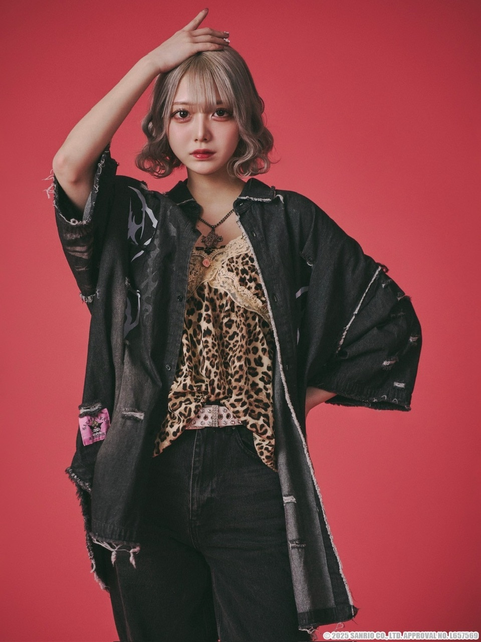 GALFY×KUROMI】イルガルフィーボロボロデニム半袖BIGシャツ | OUR