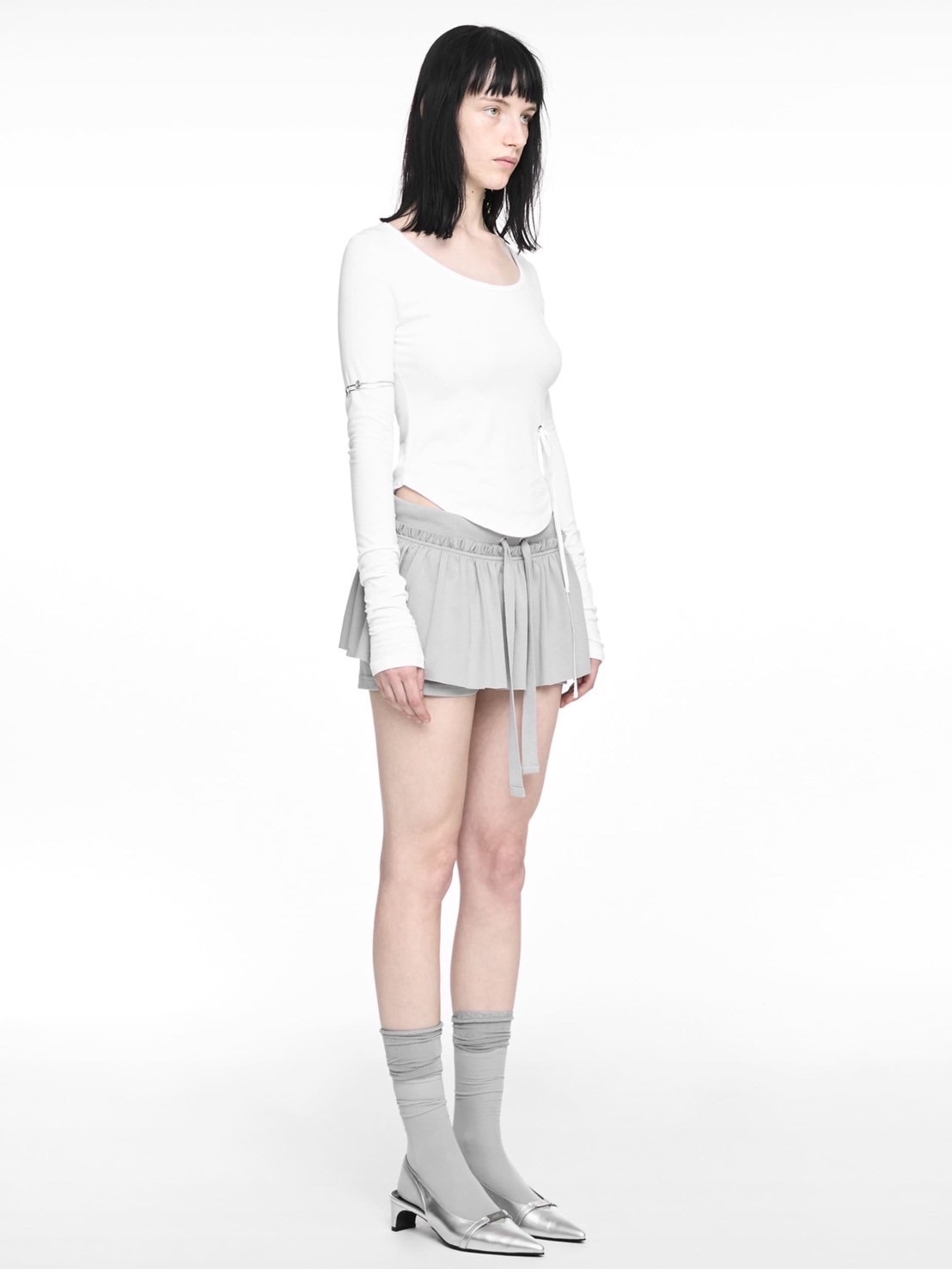 【NACHE】RUFFLE SHORT PANTS