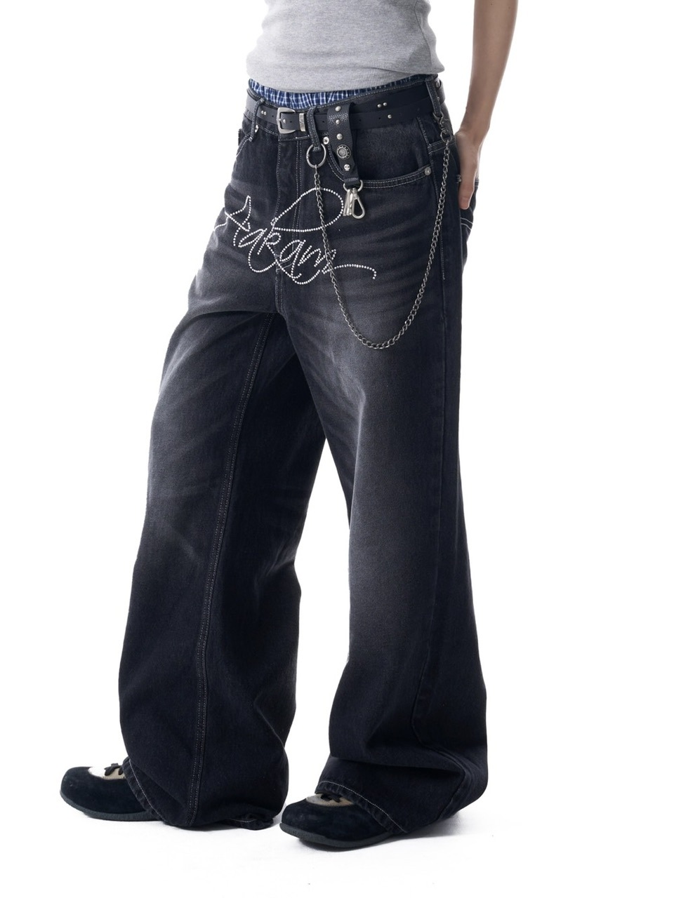 【AAKAM】Rhinestone Washed Denim Pants