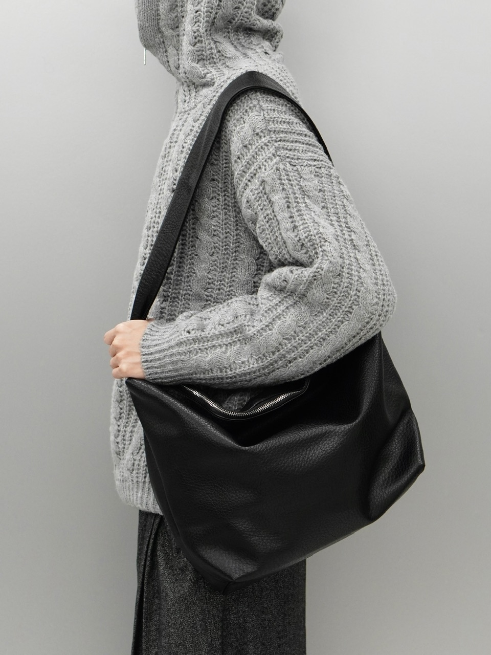 バッグ clowGUCCI 東京店WEB限定【Chikashitsu +】eco leather cross bag (2color) | OUR