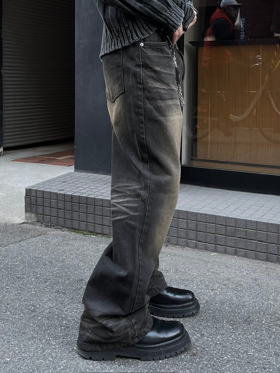 パンツ Chikashitsu + backsnap flare denim pants Chikashitsu + backsnap flare denim pants